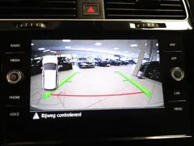 Volkswagen Golf thumbnail 12