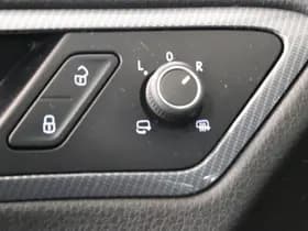Volkswagen Golf thumbnail 34