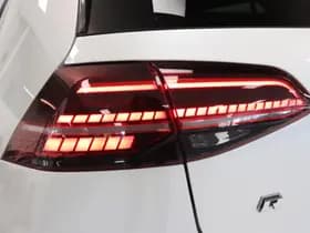 Volkswagen Golf thumbnail 38