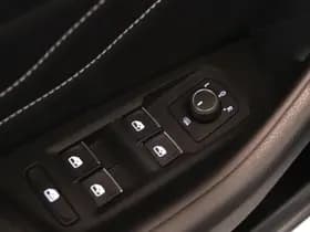 Volkswagen Passat thumbnail 19