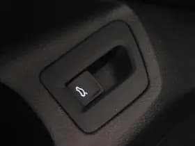 Volkswagen Passat thumbnail 31