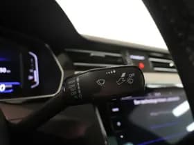 Volkswagen Passat thumbnail 33