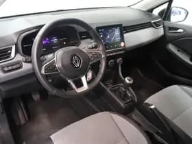 Renault Clio thumbnail 25