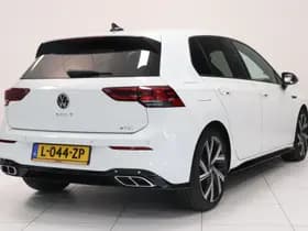Volkswagen Golf thumbnail 2
