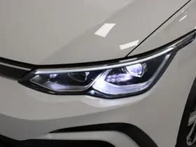 Volkswagen Golf thumbnail 24