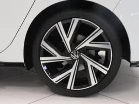 Volkswagen Golf thumbnail 26