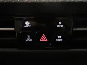 Volkswagen Golf thumbnail 36
