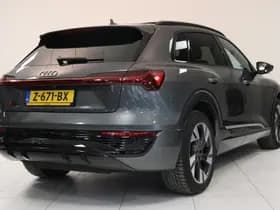 Audi Q8 e-tron thumbnail 2