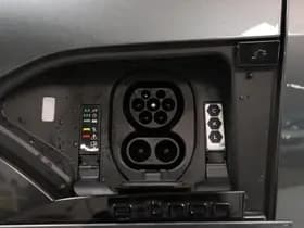 Audi Q8 e-tron thumbnail 42