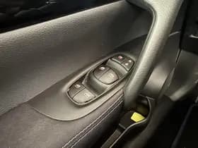 Nissan Qashqai thumbnail 22