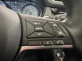 Nissan Qashqai thumbnail 25