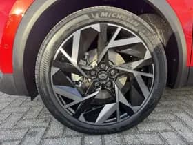 Renault Captur thumbnail 42