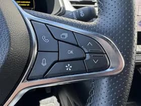 Renault Captur thumbnail 22