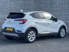 Renault Captur thumbnail 2