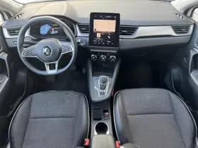 Renault Captur thumbnail 3