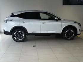 Nissan Qashqai thumbnail 4