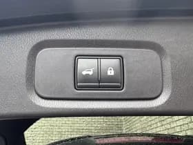 Nissan Qashqai thumbnail 12