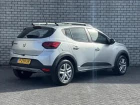Dacia Sandero Stepway thumbnail 2