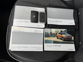 Renault Captur thumbnail 18