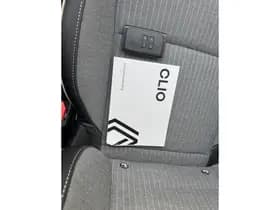 Renault Clio thumbnail 17