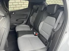 Renault Clio thumbnail 8