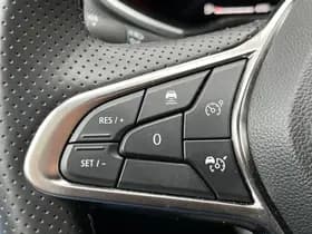 Renault Clio thumbnail 21