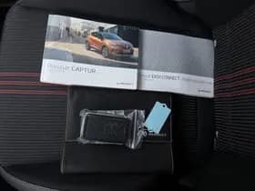 Renault Captur thumbnail 14