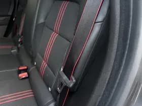 Renault Captur thumbnail 35
