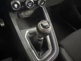 Renault Clio thumbnail 25