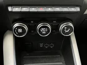 Renault Captur thumbnail 15