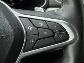 Renault Captur thumbnail 22