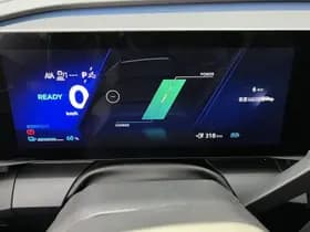 Renault Mégane E-Tech thumbnail 4