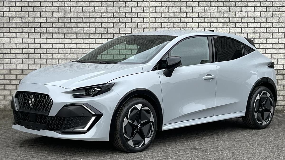 Renault Clio — foto 1