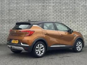 Renault Captur thumbnail 2
