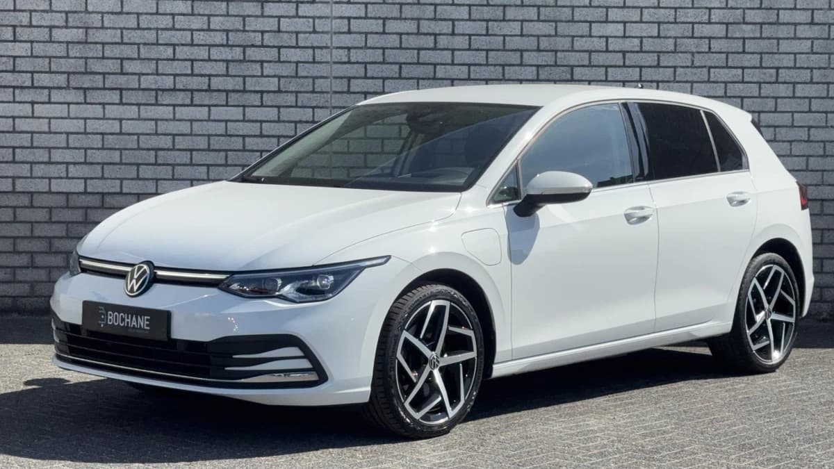 Volkswagen Golf — foto 1