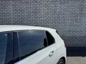 Volkswagen Golf thumbnail 13