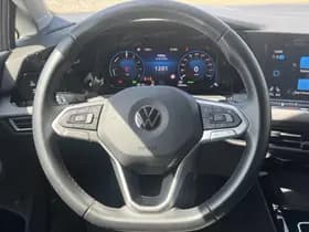 Volkswagen Golf thumbnail 22