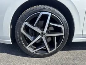 Volkswagen Golf thumbnail 30