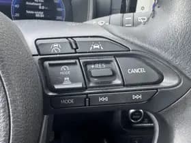 Toyota Yaris thumbnail 25