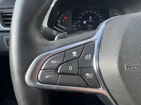 Renault Captur thumbnail 26