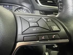 Nissan Qashqai thumbnail 32