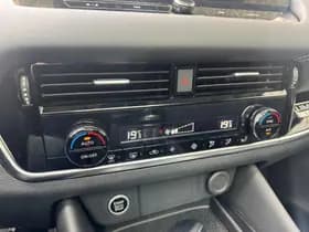 Nissan Qashqai thumbnail 15