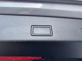 Volkswagen Golf thumbnail 12