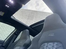 Volkswagen Golf thumbnail 22