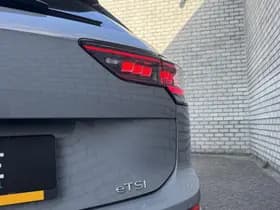 Volkswagen Golf thumbnail 30