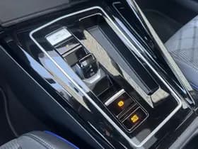 Volkswagen Golf thumbnail 37