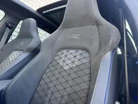 Volkswagen Golf thumbnail 41