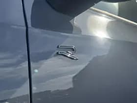 Volkswagen Golf thumbnail 42
