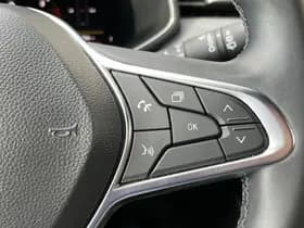 Renault Clio thumbnail 21