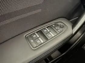 Renault Captur thumbnail 21